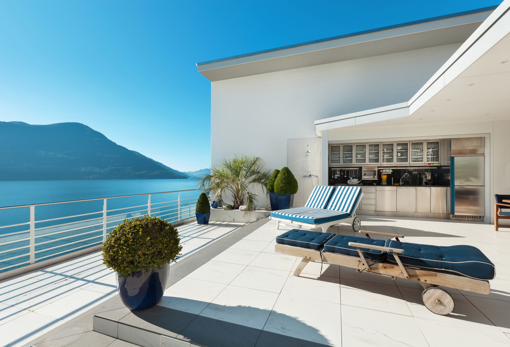 Купить квартиру на море недорого авито недвижимость черногорск квартиры купить